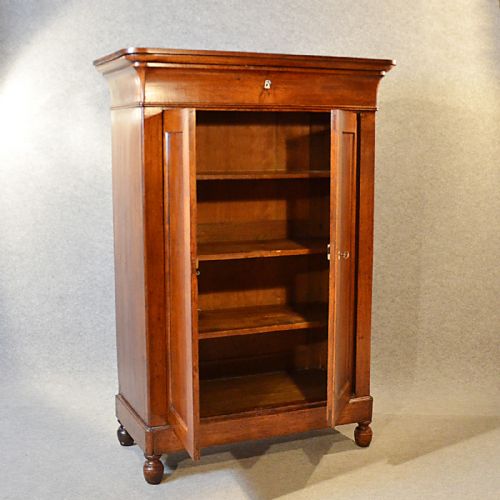 fig 2. Antique Cabinet Victorian Oak Bookcase Cupboard Larder Superb Quality c1870