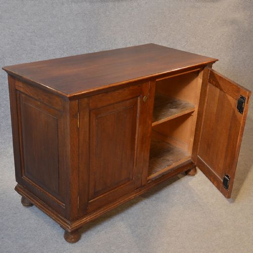 fig 4. Antique Cabinet Victorian Oak Bookcase Estate Cupboard Quality English c1880