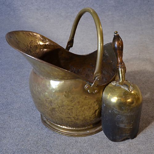 Antique Log Bucket Coal Helmet Scuttle & Scoop Brass Victorian English C1880