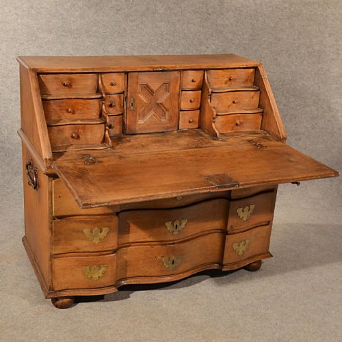 fig 4. Antique Oak Bureau Writing Study Desk Fine Quality Serpentine Front c1800