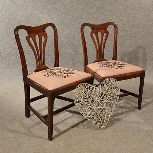 Antique Pair Dining Side Chairs Quality Needlepoint Mahogany Hepplewhite C1790