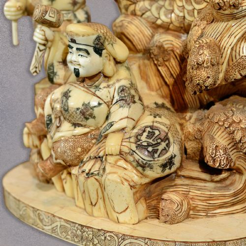 fig 1. Japanese Okimono Figures & Fish Oriental Art Ornament Statue Carving