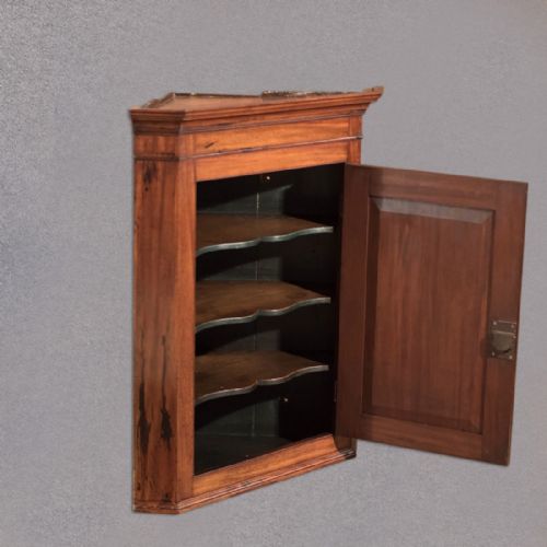 fig 2. Georgian Corner Cupboard, c.1800