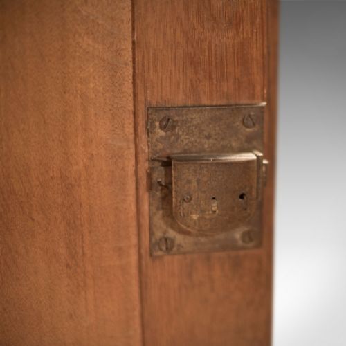 fig 2. Georgian Antique Panelled Wardrobe, c.1800