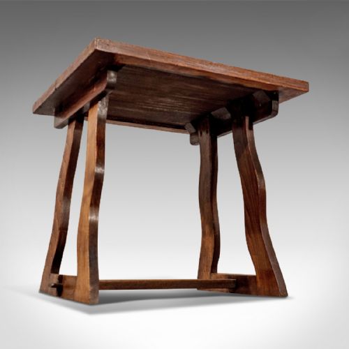 fig 2. Antique Edwardian Oak Side Lamp Table 25