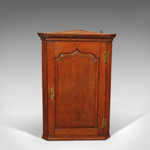 fig 1. Georgian Hanging Antique Corner Cabinet, c.1780