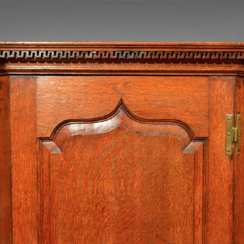 fig 2. Georgian Hanging Antique Corner Cabinet, c.1780