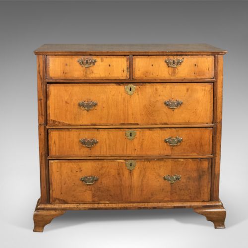 fig 4. Antique Chest of Drawers, Georgian Walnut English c.1720