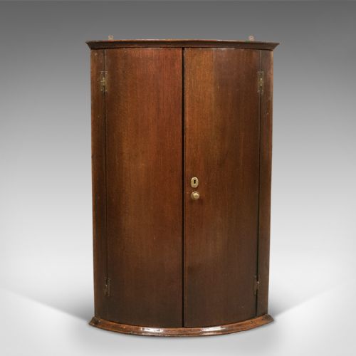 Georgian Antique Bow Fronted Corner Cabinet in Mahogany 18th Century C.1780