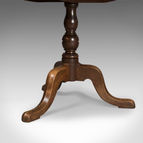 fig 3. Mid-Size Antique Tilt Top Table, Circular, Georgian, Oak c.1760