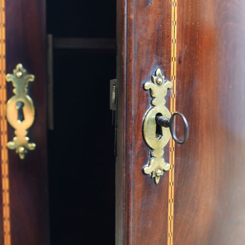 fig 4. Antique Corner Cabinet, Georgian, Mahogany, Bow Fronted, Hanging, Circa 1780