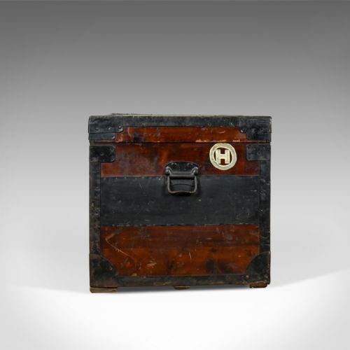 fig 1. Antique Steamer Trunk, Large, English, Pine, Metal Lined, Chest, Edwardian c1910