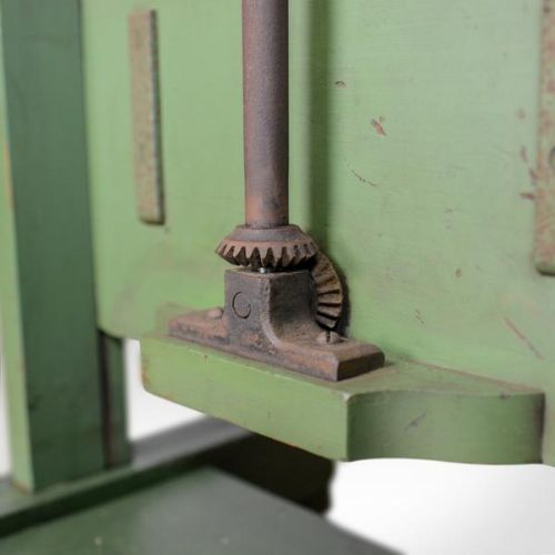 fig 1. Antique Easel, Adjustable, Wooden, Green, Roberson & Co, London, Artist c.1880