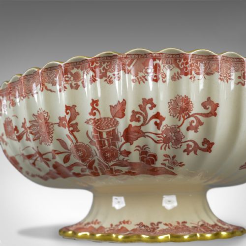 fig 3. Antique Footed Bowl, Red and White, Copeland Spode, Grasshopper, c.1900