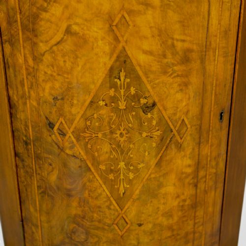 fig 4. Antique Pair of Georgian Revival Corner Cabinets, English, Burr Walnut, c.1910