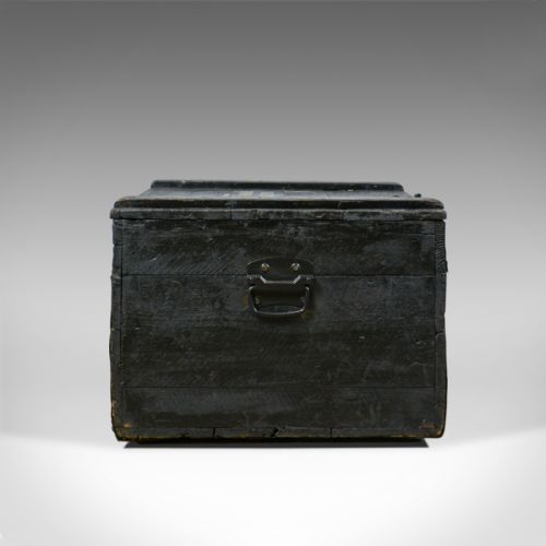 fig 2. Antique Steamer Trunk, Wildman, British Vice-Consulate, Chile, Ships Chest c1919