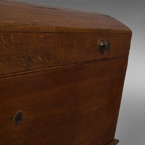 LARGE ANTIQUE SHIPPING CHEST ENGLISH OAK CARRIAGE TRUNK GEORGIAN CIRCA 1800 - ADDITIONAL PHOTO 9