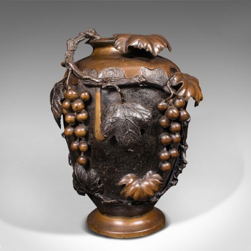 LARGE PAIR OF ANTIQUE DECORATIVE VASES JAPANESE BRONZE AMPHORA VICTORIAN - ADDITIONAL PHOTO 7