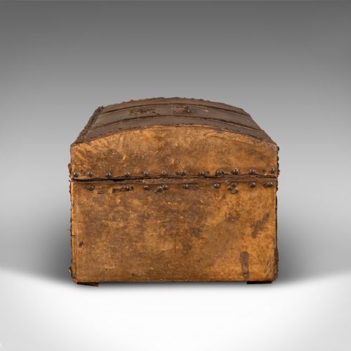 SMALL ANTIQUE DOME TOP CHEST SPANISH LEATHER DECORATIVE TRUNK GEORGIAN 1750 - ADDITIONAL PHOTO 2