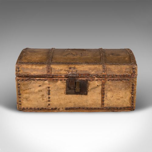 SMALL ANTIQUE DOME TOP CHEST SPANISH LEATHER DECORATIVE TRUNK GEORGIAN 1750 - ADDITIONAL PHOTO 4