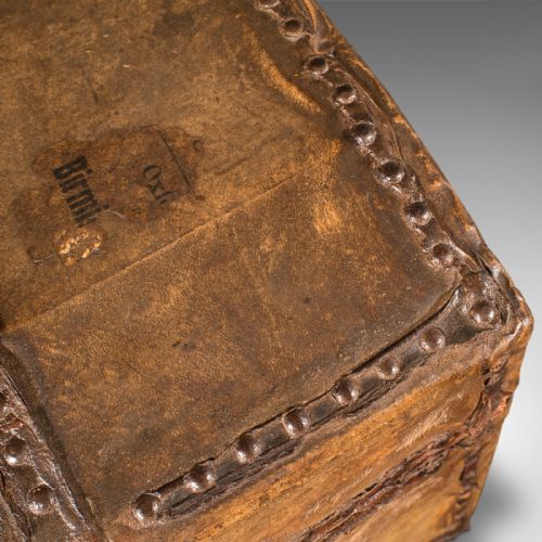 SMALL ANTIQUE DOME TOP CHEST SPANISH LEATHER DECORATIVE TRUNK GEORGIAN 1750 - ADDITIONAL PHOTO 9
