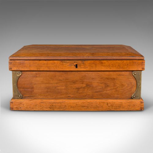 fig 2. Antique Boat Builder's Chest, English, Oak, Tool Trunk, Coffee Table, Victorian