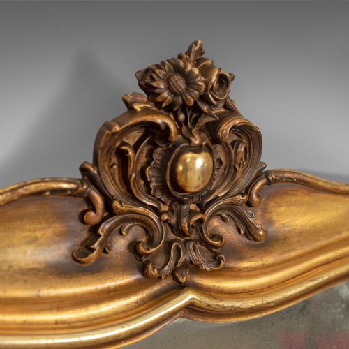 ANTIQUE WALL MIRROR MIDSIZED ITALIAN GILT FRAME VANITY 19TH CENTURY C1900 - ADDITIONAL PHOTO 1