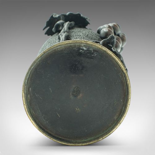 PAIR OF ANTIQUE DECORATIVE VASES JAPANESE BRONZE BALUSTER MEIJI VICTORIAN - ADDITIONAL PHOTO 11