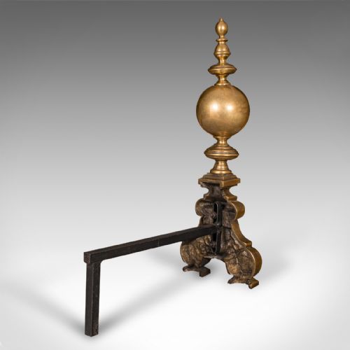 fig 4. Presented in very good antique condition.