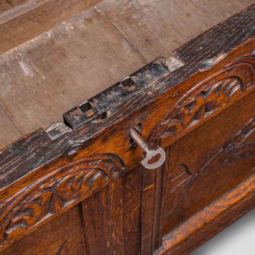 ANTIQUE CARVED COFFER ENGLISH OAK LINEN CHEST WINDOW SEAT WILLIAM III 1700 - ADDITIONAL PHOTO 8