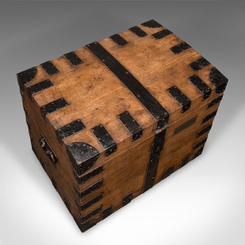 ANTIQUE SILVER CHEST ENGLISH OAK CAST IRON STORAGE TRUNK VICTORIAN C1860 - ADDITIONAL PHOTO 6