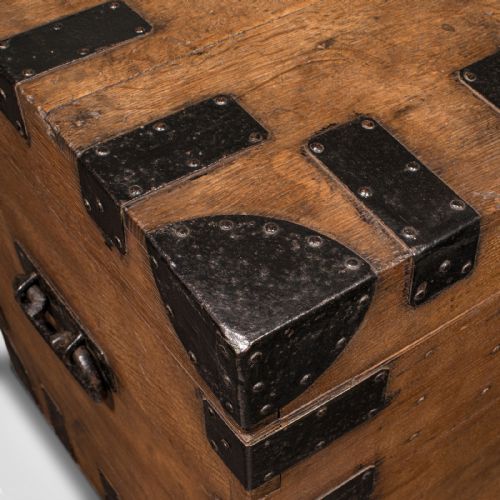 ANTIQUE SILVER CHEST ENGLISH OAK CAST IRON STORAGE TRUNK VICTORIAN C1860 - ADDITIONAL PHOTO 7