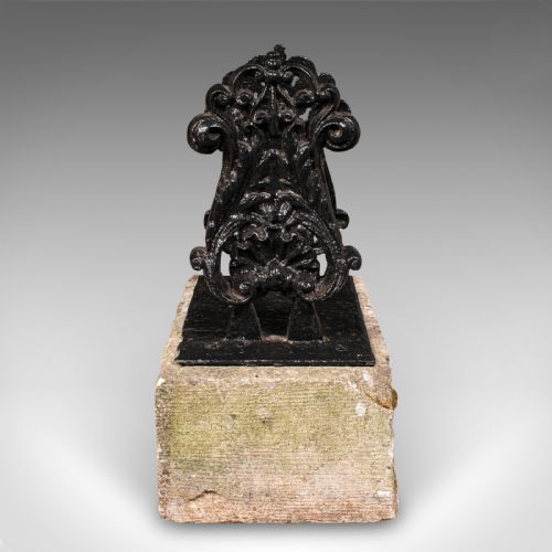 fig 2. Antique Mounted Boot Scraper, English Cast Iron, Bath Stone, Georgian Town House