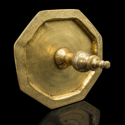 ANTIQUE TEMPLE BETEL NUT DISH INDONESIAN ENGRAVED BRASS SIREH STAND VICTORIAN - ADDITIONAL PHOTO 10