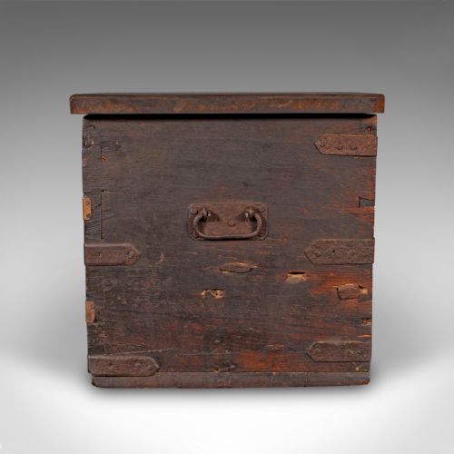 ANTIQUE STUDDED ZANZIBAR CHEST AFRICAN CARRIAGE TRUNK VICTORIAN CIRCA 1850 - ADDITIONAL PHOTO 4