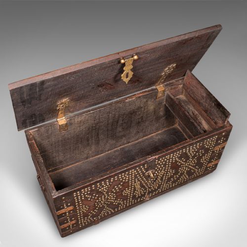 ANTIQUE STUDDED ZANZIBAR CHEST AFRICAN CARRIAGE TRUNK VICTORIAN CIRCA 1850 - ADDITIONAL PHOTO 7