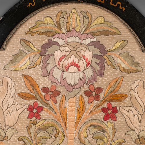 ANTIQUE EMBROIDERED PANEL ENGLISH FRAMED SILKWORK BAROQUE TASTE VICTORIAN - ADDITIONAL PHOTO 7