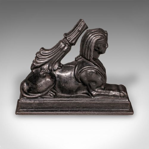 ANTIQUE EGYPTIAN REVIVAL DOORSTOP ENGLISH CAST IRON SPHINX REGENCY CIRCA 1830 - ADDITIONAL PHOTO 1