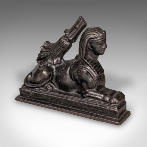 ANTIQUE EGYPTIAN REVIVAL DOORSTOP ENGLISH CAST IRON SPHINX REGENCY CIRCA 1830 - ADDITIONAL PHOTO 2