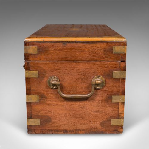 SMALL ANTIQUE DISPLAY CHEST INDIAN TEAK MINIATURE CAMPAIGN TRUNK VICTORIAN - ADDITIONAL PHOTO 5