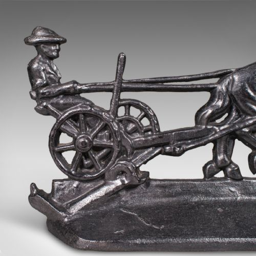 ANTIQUE PLOUGHMAN DOORSTOP ENGLISH CAST IRON FARMHOUSE DOOR KEEPER VICTORIAN - ADDITIONAL PHOTO 4