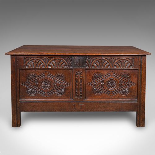 LARGE ANTIQUE CARVED COFFER ENGLISH OAK BLANKET CHEST WILLIAM III CIRCA 1700 - ADDITIONAL PHOTO 2