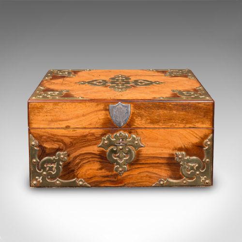 ANTIQUE GOTHIC REVIVAL SEWING CASE SCOTTISH WALNUT BRASS WORKBOX VICTORIAN - ADDITIONAL PHOTO 2