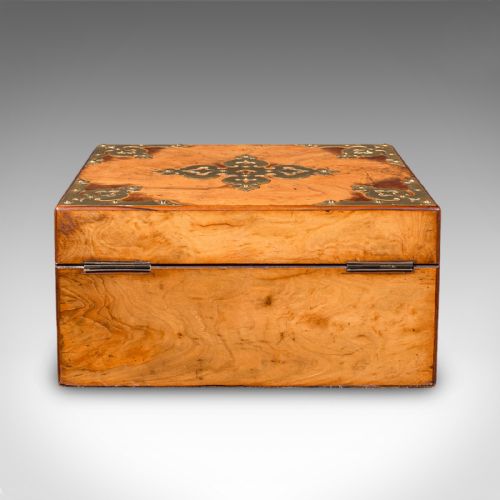 ANTIQUE GOTHIC REVIVAL SEWING CASE SCOTTISH WALNUT BRASS WORKBOX VICTORIAN - ADDITIONAL PHOTO 5