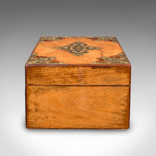 ANTIQUE GOTHIC REVIVAL SEWING CASE SCOTTISH WALNUT BRASS WORKBOX VICTORIAN - ADDITIONAL PHOTO 6