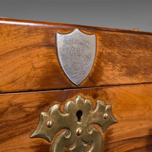 ANTIQUE GOTHIC REVIVAL SEWING CASE SCOTTISH WALNUT BRASS WORKBOX VICTORIAN - ADDITIONAL PHOTO 9