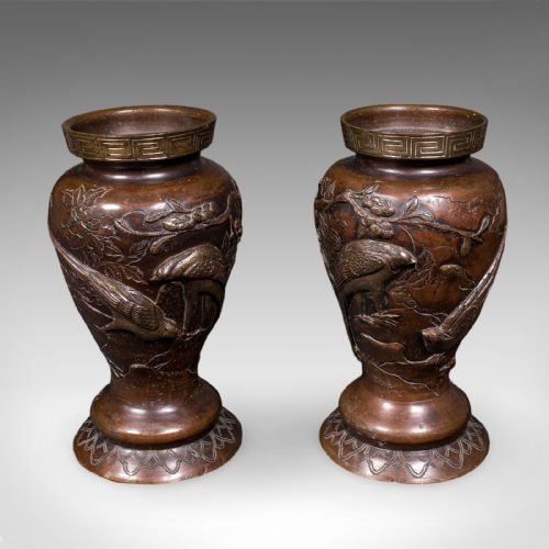 PAIR OF ANTIQUE DECORATIVE MEIJI VASES JAPANESE BRONZE BOUQUET POT VICTORIAN - ADDITIONAL PHOTO 1