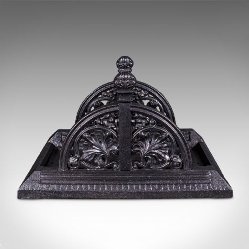 ANTIQUE TOWNHOUSE BOOT SCRAPER ENGLISH CAST IRON SHOE PULL LATE VICTORIAN - ADDITIONAL PHOTO 2