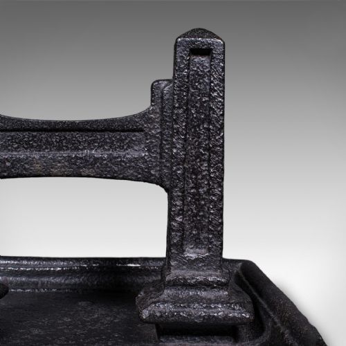 ANTIQUE BOOT SCRAPER PULL ENGLISH CAST IRON ENTRANCE SHOE CLEANER VICTORIAN - ADDITIONAL PHOTO 6