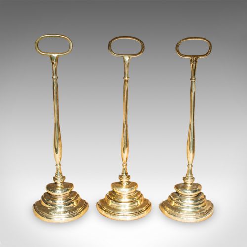 RARE ANTIQUE TRIO OF DOOR BUTLERS ENGLISH BRASS DOORSTOP EDWARDIAN C1910 - ADDITIONAL PHOTO 1